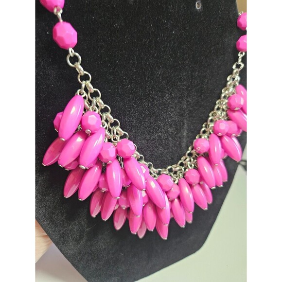 Simple Addiction pink statement necklace - Picture 10 of 14
